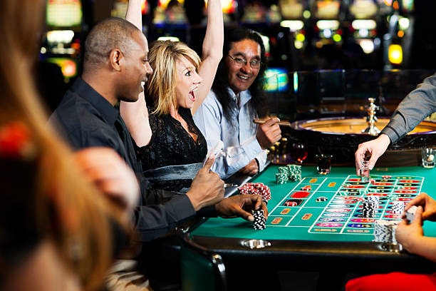 Multiple live-dealer table feeds on olimpus88 during evening hours